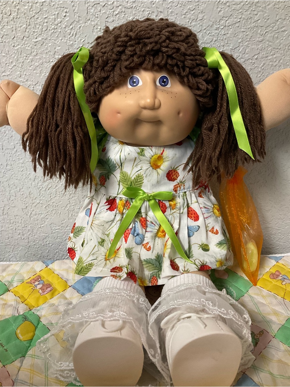 VTG Cabbage Patch Kid Girl 1ST Edition Poodle Hair Freckles Hong Kong HM#2 ‘83
